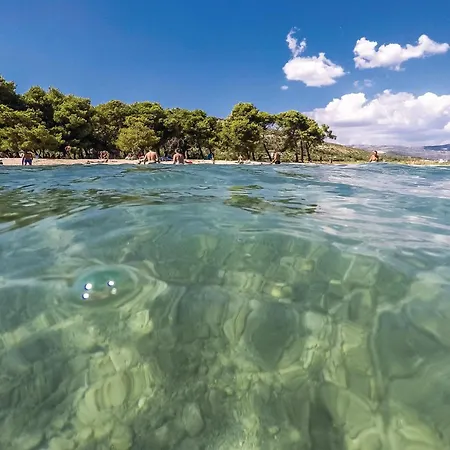 Three-bedroom In Трогир