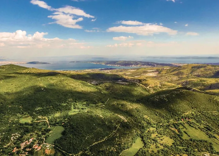Tatil Evi Three-bedroom In Labin Trogir
