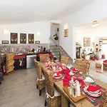 Сasa de vacaciones Three-bedroom In Labin *