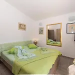 Three-bedroom In Labin Сasa de vacaciones Trogir