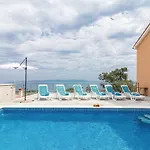 Three-bedroom In Labin Сasa de vacaciones