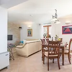 Three-bedroom In Labin * Trogir