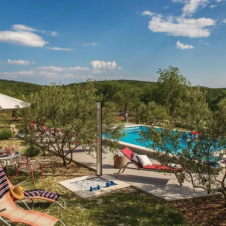 Three-bedroom In * Trogir