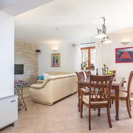 Three-bedroom In * Trogir