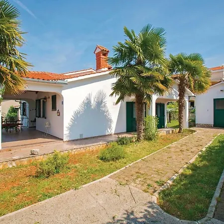 Ferienhaus Three-bedroom In Trogir