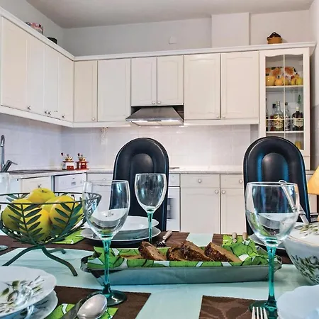 Three-bedroom In Ferienhaus *