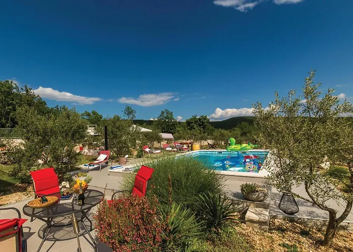 Three-bedroom In Labin Trogir