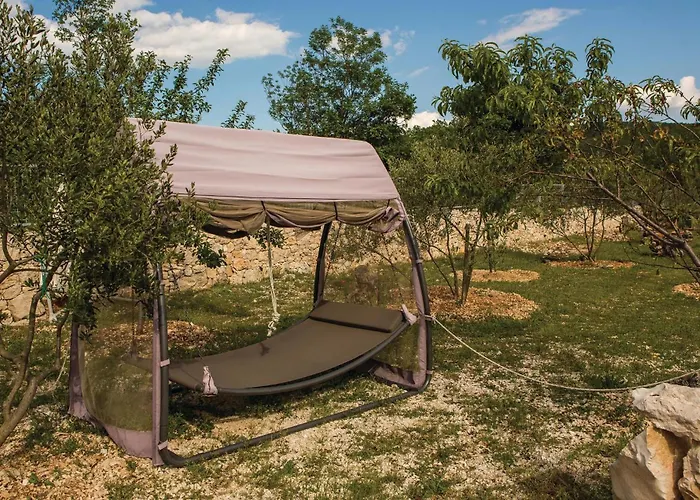 Three-bedroom In Labin *