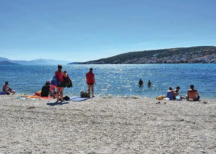 Three-bedroom In Labin *