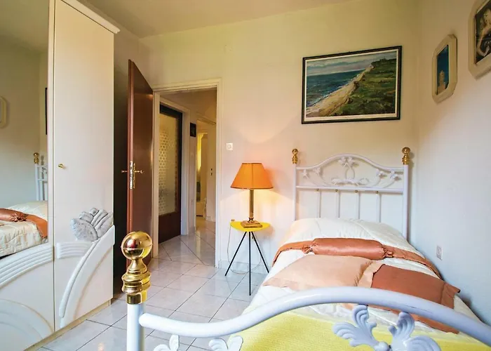 Three-bedroom In Labin Trogir