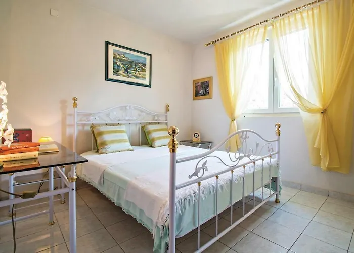 Hébergement de vacances Three-bedroom In Labin *