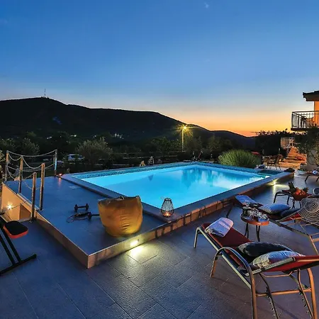 Three-bedroom In Labin Ferienhaus *