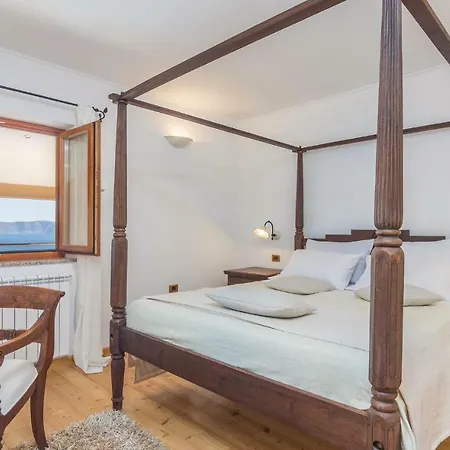 Three-bedroom In Labin Ferienhaus *